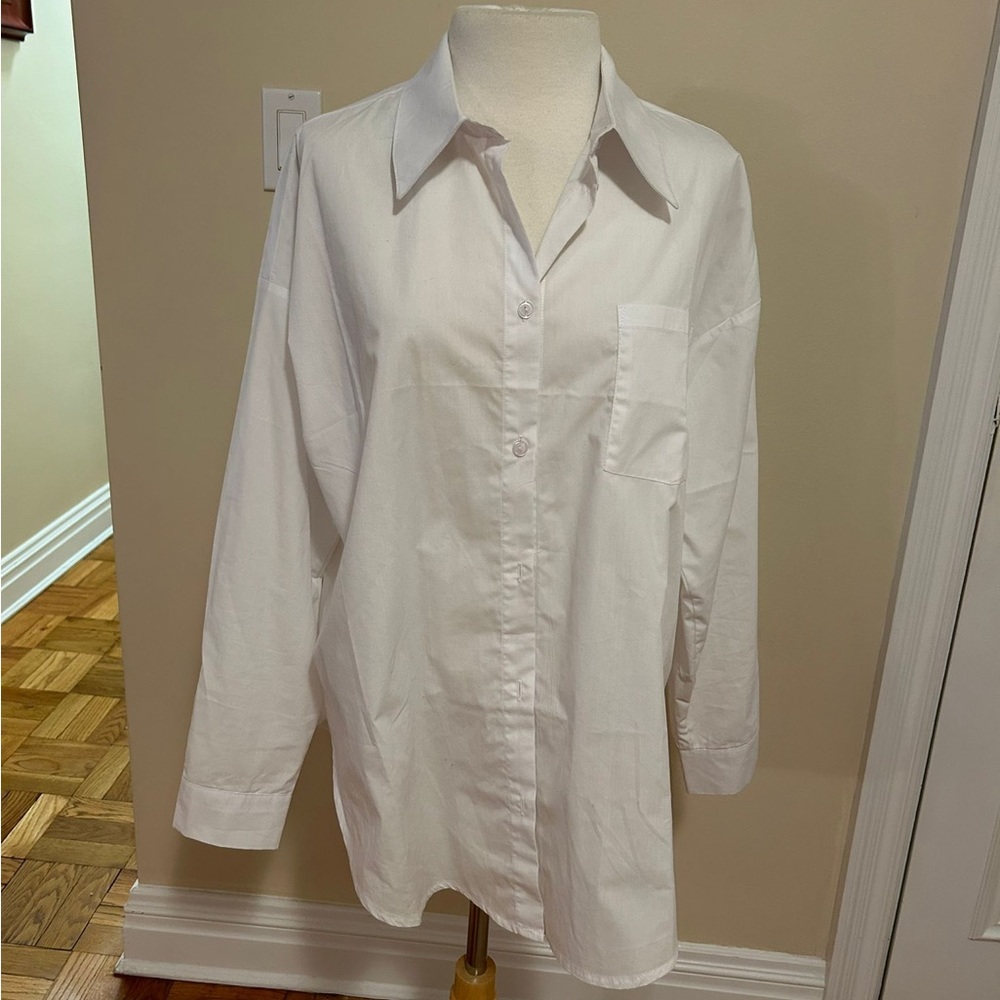 Blue Rain White Button Down Size Large